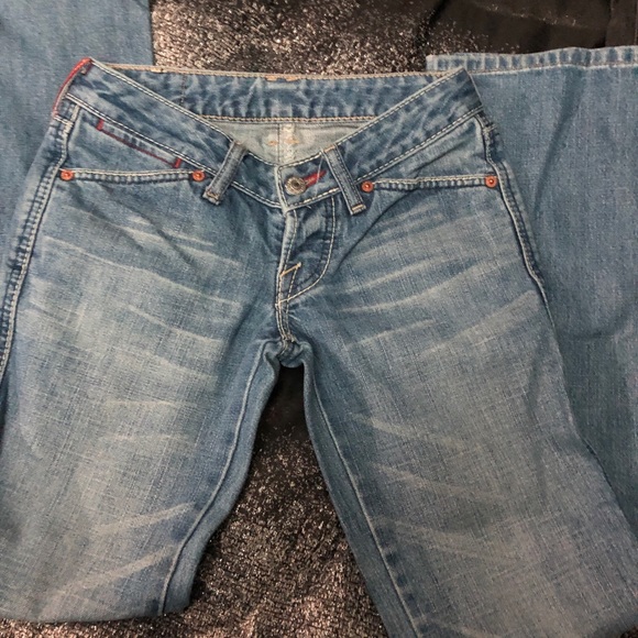 Levi’s - Picture 3 of 4